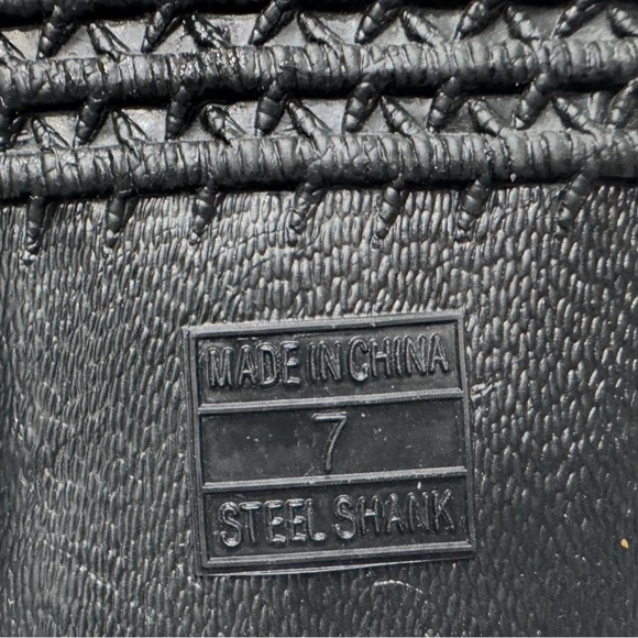 Women’s Khombu Ankle Faux Fur Suede and Rubber Waterproof Duck Boots: 7 - Picture 12 of 12